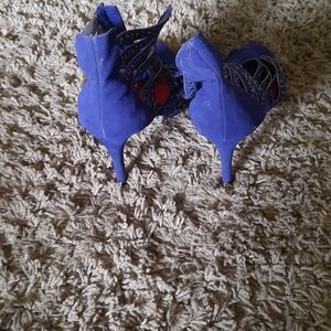 Heels blue with silver